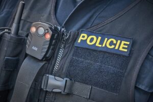 Hradecká policie pátrá po podvodných natěračích střech, zaměřují se na seniory