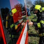 V Kuklenách vypukl požár statku a zničil celou střechu, nikdo nebyl zraněn