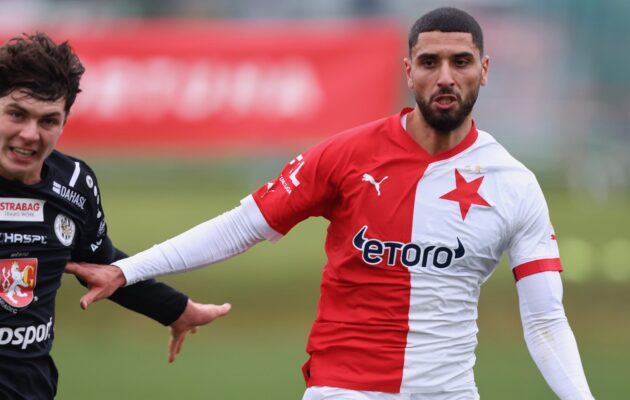 Těsná porážka na úvod přípravy. Hradec padl v Praze se Slavií 0:1