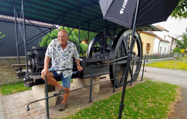 Každý parní stroj má svůj příběh, řekl sběratel v rozhovoru pro srpnové Salonky