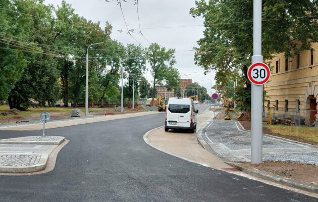 FOTO: Na Fortnu se příští týden vrátí autobusy, řidiči si počkají do konce roku