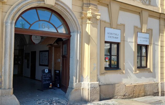 Vietnamská restaurace dostala pokutu 250 tisíc. Z jídla onemocnělo 130 lidí