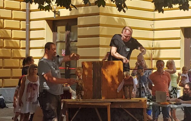 Rituální divadelní Regiony přispěly atmosférou k velkému diváckému zážitku