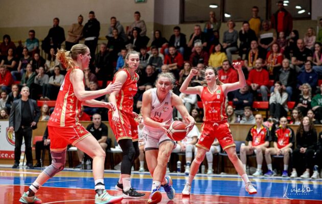 Lvice zdolaly Slavii 80:71 a vynutily si rozhodující pátý zápas