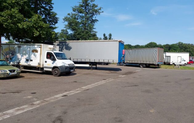 Na Flošně vznikne 74 nových parkovacích míst, zmizí kamiony
