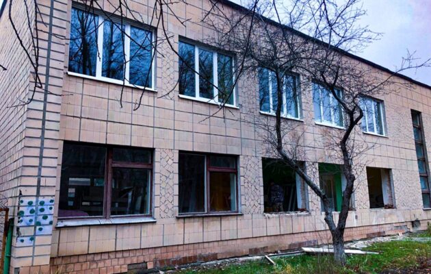 Pomoc partnerskému městu. Za peníze z Hradce opravují v Černihivu školku