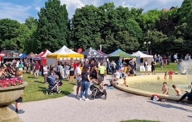 Víkend v Hradci: Noc kostelů, festivaly řemesel a folklóru i Pivní rozjímání
