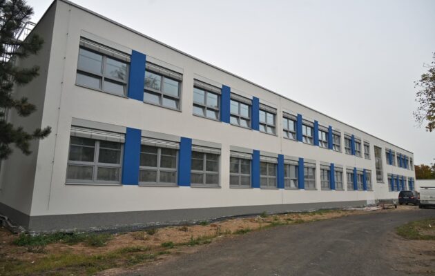 OBRAZEM: Rekonstrukce tanečního pavilonu na ZUŠ Střezina míří do finále
