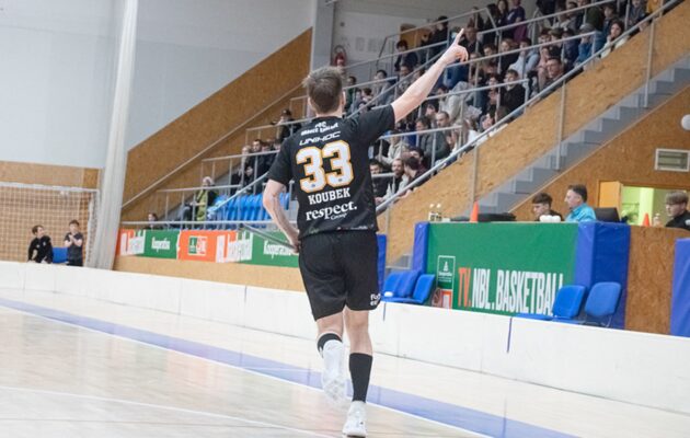OBRAZEM: Hradečtí florbalisté zničili Letku a postoupili do čtvrtfinále 1. ligy