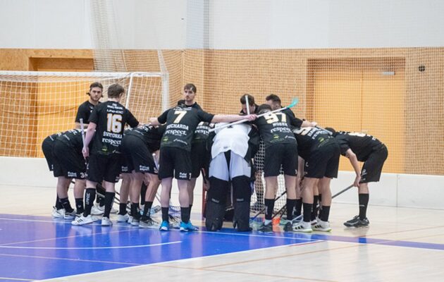 FbC Respect Hradec Králové - FBC Letka Toman Finance Group 11:4 (Foto: Luboš Lorinc)