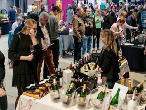 SOUTĚŽ: Vyhrajte 10 vstupenek na sobotní vinařský festival v Petrof Gallery