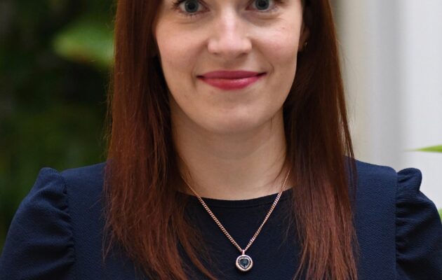 Frmol na ministerstvu? O level výš než na vládě, říká mluvčí Peterová