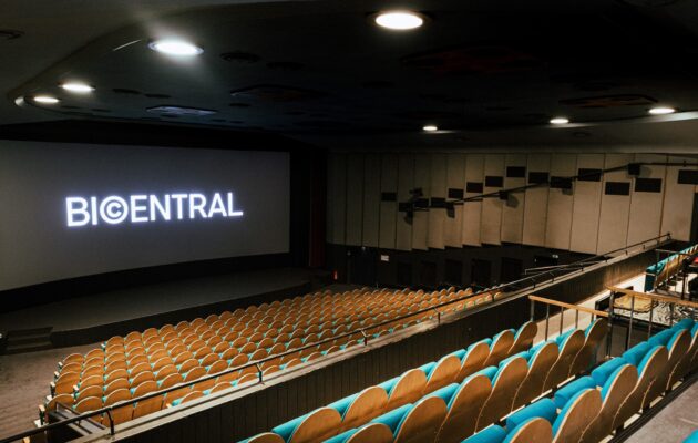 Jeden svět přinese novinky s bohatým filmovým programem i projekci mimo kino