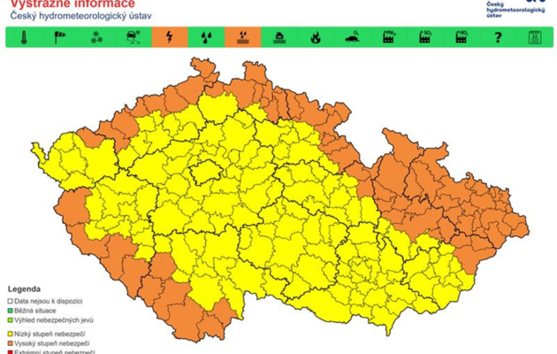 Pro Hradec Králové je v platnosti výstraha před silnými bouřkami. Platí až do neděle