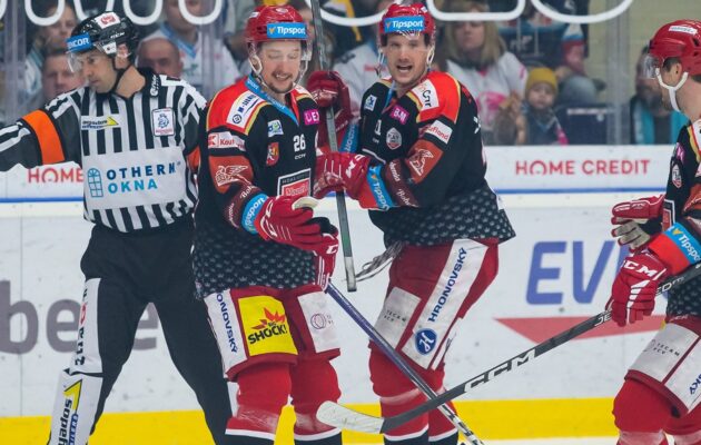 Rozlučka s turnajem vítězně. Hradec porazil Ambri-Piottu a veze druhé místo