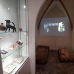 Muzeum zve svou velkolepou expozicí na historické cesty městem Hradec Králové