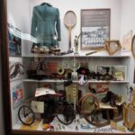Muzeum zve svou velkolepou expozicí na historické cesty městem Hradec Králové
