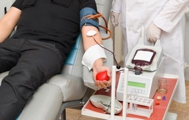 Hledají se noví dárci plazmy, mohou pomoci pacientům s nákazou covid-19