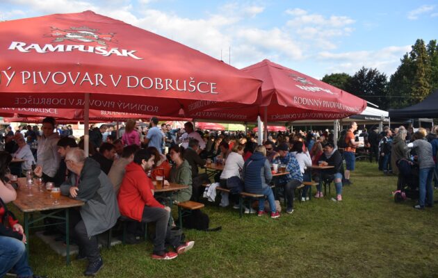 Žižkovy sady v sobotu hostí oblíbený festival minipivovarů