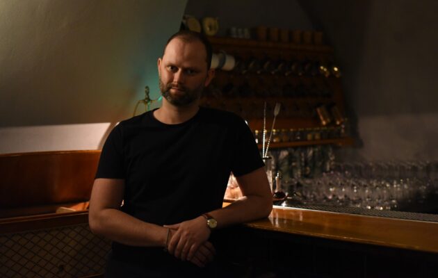 Barmanská kouzla v ukrytém hradeckém baru