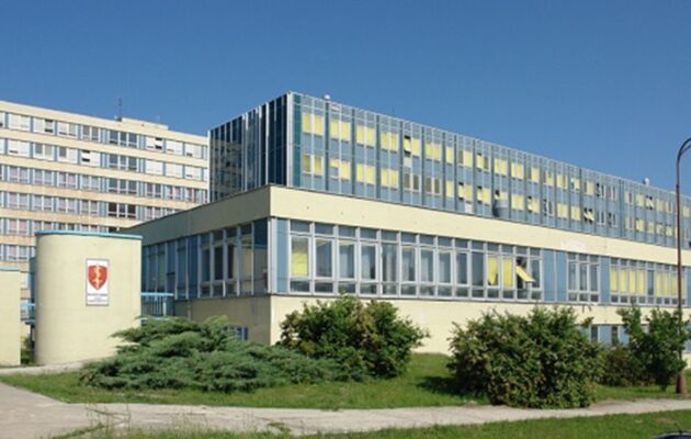 Objekt laboratoří vojenské fakulty v Hradci Králové vyjde na 333 milionů Kč