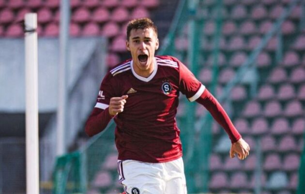 Hradecké fotbalisty posílil mladík Ryneš ze Sparty