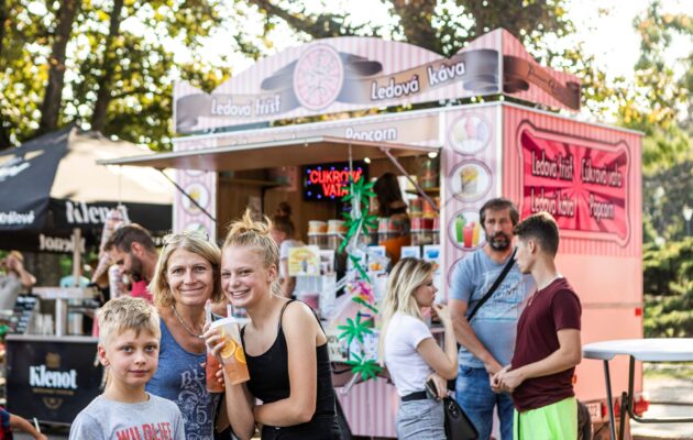 Osobní setkávání jsou nenahraditelná, na tom se shodují účastníci ankety