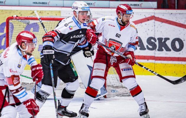 Triumf na západě! Hradec zastavil sérii Varů a přetlačil je 4:3