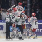 Hokej Pardubice - Hradec Králové (foto Luboš Jeníček)