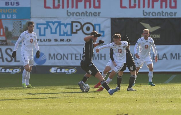 Mazák Rada vystřelil Votrokům bod v souboji s Jihočechy