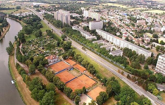 Protihlukové stěny na Hradubické mají snížit hluk a zklidnit bydlení v lokalitě