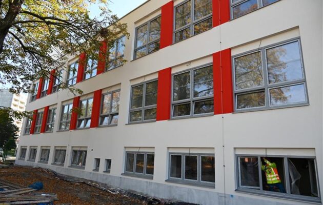 Nový výtvarný pavilon na Střezině začne sloužit žákům od nového roku