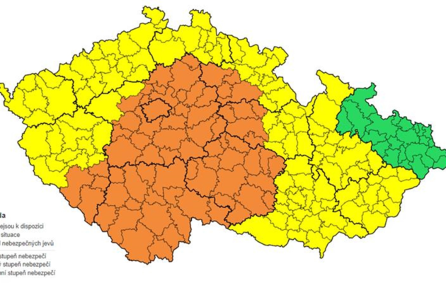 Od dnešního poledne hrozí na Hradecku velmi silné bouřky