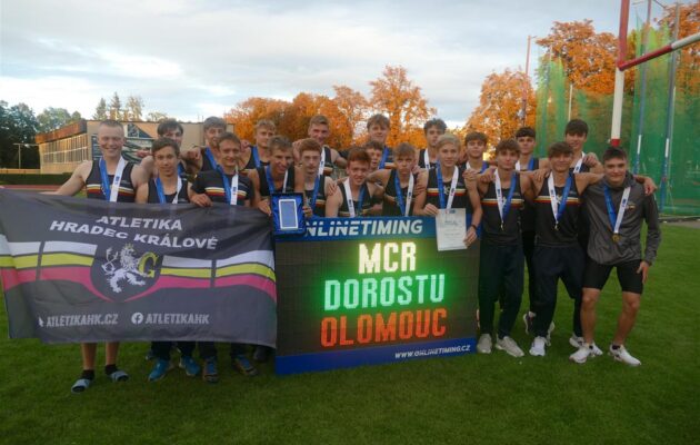 FOTO: Historický úspěch hradeckých atletů. Dorostenci mají zlato z MČR