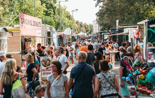 Víkend v Hradci: Festivaly jídla, hudby i sportu. Okouknout můžete i stavbu arény