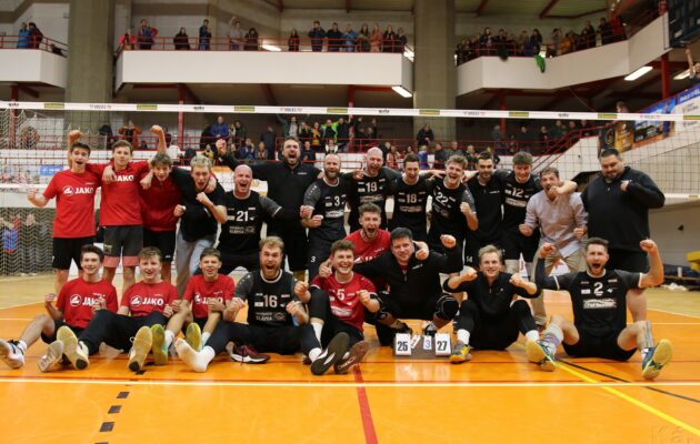 OBRAZEM: Volejbalová euforie. Hradec je senzačně v semifinále poháru!