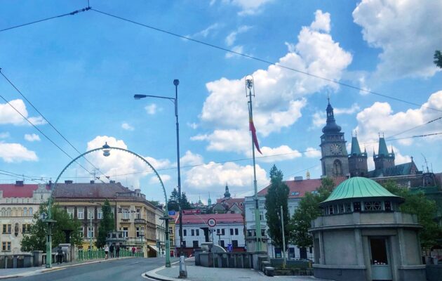 Rotunda na Tylově nábřeží je stále prázdná. Co by tam podle vás mělo být?