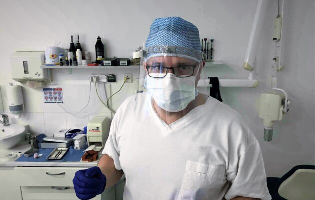 Přibylo rekordních 187 případů nákazy covid-19, dva lidé s nákazou zemřeli