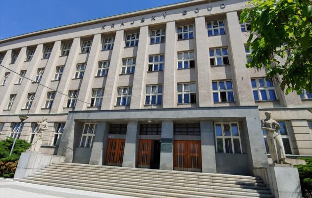 Vražda chlapce na hradeckém nádraží míří k soudu. Hlavní líčení začne ve středu