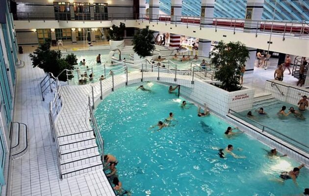 Odměna za vysvědčení? Vyrazte s dětmi do aquacentra nebo na Bílou věž