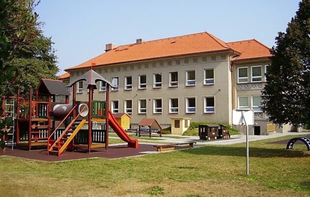 Do hradeckých školek by mělo v září nastoupit asi 800 dětí