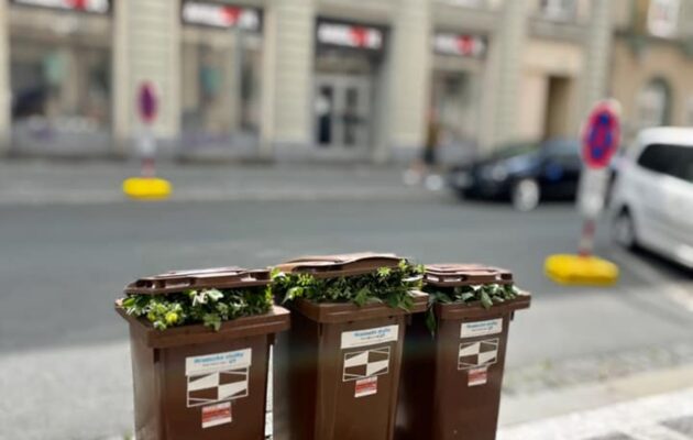 Gastroodpad na zkoušku. V Hradci přibude dvacet hnědých popelnic