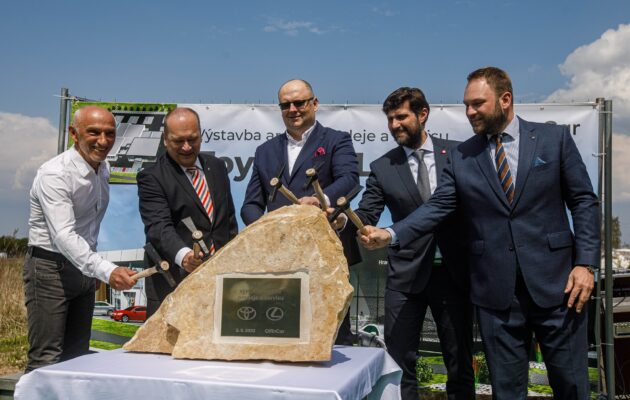 V Hradci začal růst největší areál Toyoty a Lexusu v České republice