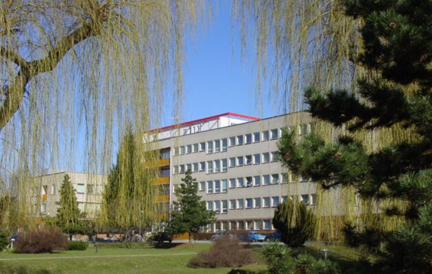 Neurochirugická klinika FNHK slaví 70 let, ročně tam operují 2000 pacientů