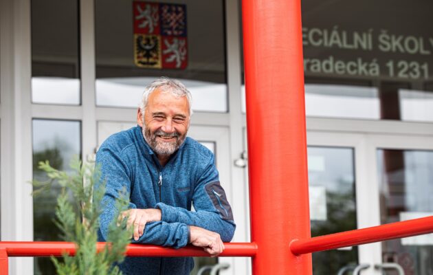 Dítě má právo na to být šťastné, uvedl dlouholetý ředitel speciální školy