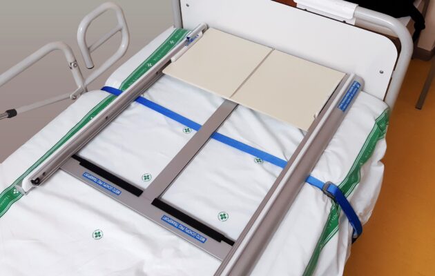 Nová rehabilitační podložka pomáhá v nemocnici nemocným s covidem