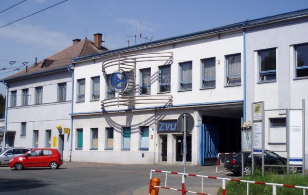Hradecké postavičky a figurky: postavičky ze ZVÚ a další