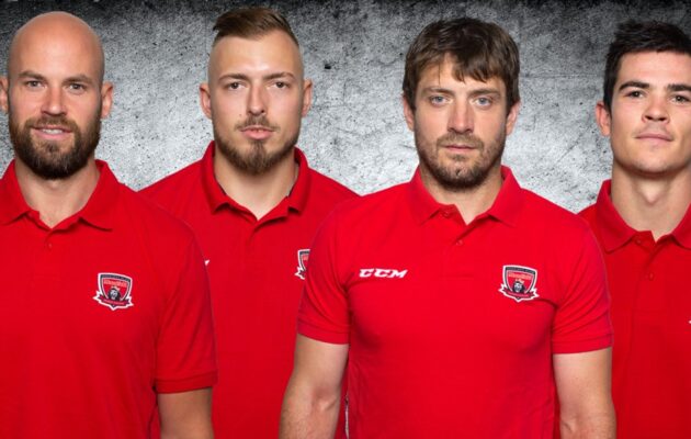 Čtyři nové smlouvy: pro kapitána, asistenta, mazáka a rychlíka!