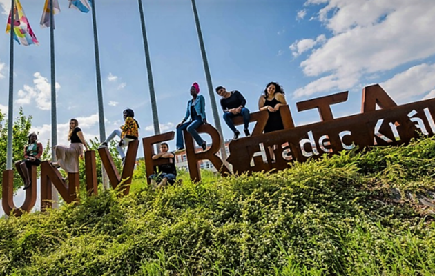 Dopady pandemie pociťují i studenti univerzity, loni byl nárůst úzkostí