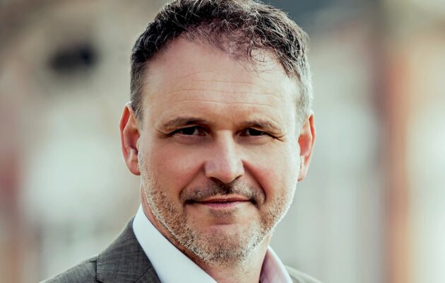 Holásek se vzdal funkce radního města, předešel tak svému odvolání